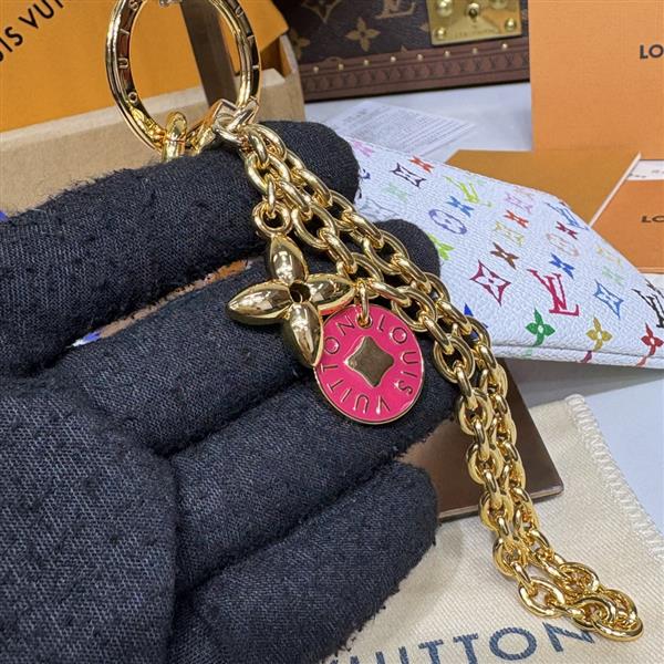 2026122105447644 140